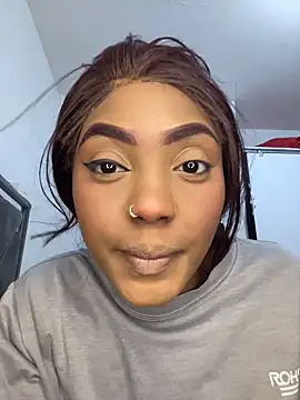 zaracollins01 online show from March 18, 2026, 2:09 pm