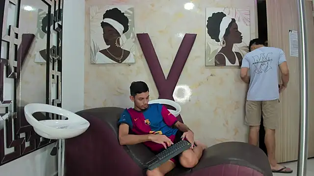 GRETTY BOYS online show from May 13, 2026, 1:25 am