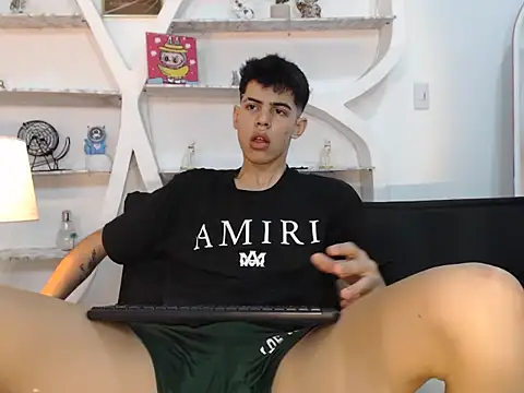 YOUNGS GUYS online show from September 11, 2025, 1:39 am