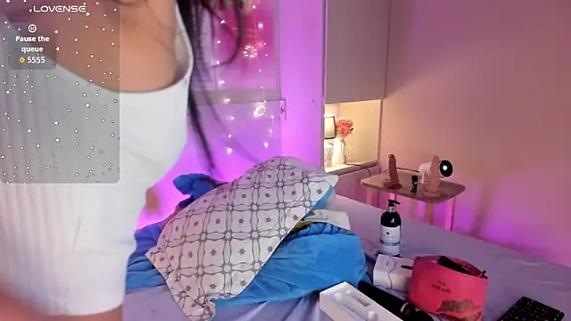 LexxaQueen online show from November 11, 2025, 4:12 am