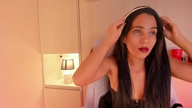 LexxaQueen online show from February 5, 2026, 4:06 am