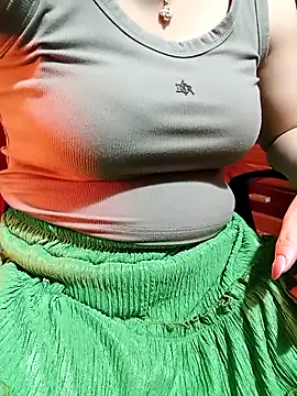 Snapshot of Tasu774 chatting on February 10, 2026, 2:04 am Tasu774 online show from February 10, 2026, 2:04 am