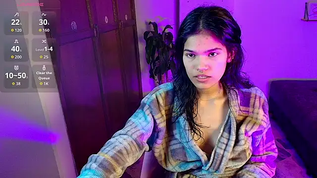 Snapshot of emycarver09 chatting on October 26, 2025, 1:44 am emycarver09 online show from October 26, 2025, 1:44 am