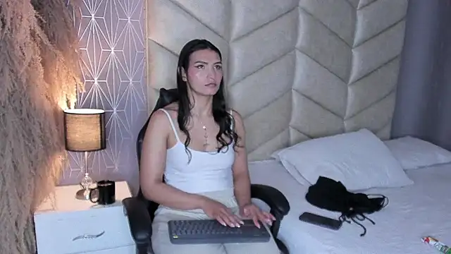 Snapshot of samiradoll chatting on November 5, 2025, 3:28 am samiradoll online show from November 5, 2025, 3:28 am