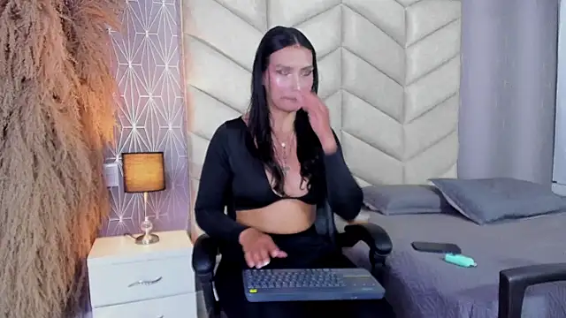 Snapshot of samiradoll chatting on November 11, 2025, 10:54 pm samiradoll online show from November 11, 2025, 10:54 pm