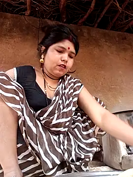 Snapshot of Rashili_jaan chatting on February 11, 2026, 3:11 am Rashili jaan online show from February 11, 2026, 3:11 am