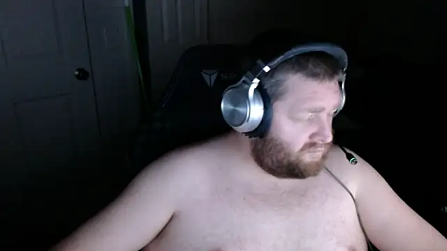 Snapshot of NeedyGlister chatting on September 30, 2025, 8:08 am NeedyGlister online show from September 30, 2025, 8:08 am