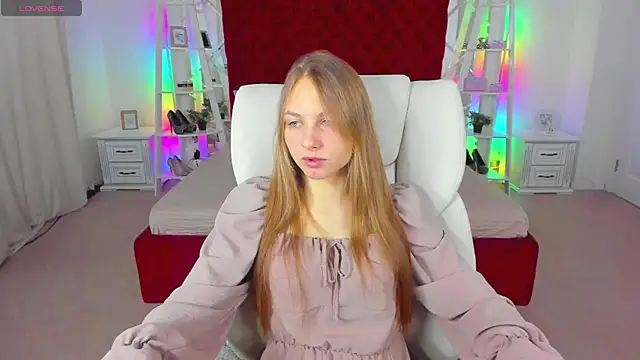 MilaAddams online show from July 28, 2026, 5:36 am