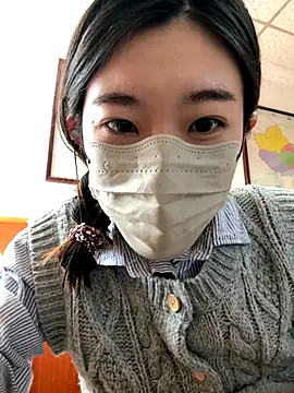 Lulu125216 online show from November 20, 2025, 5:18 am