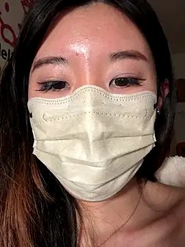 Lulu125216 online show from November 20, 2025, 5:23 pm