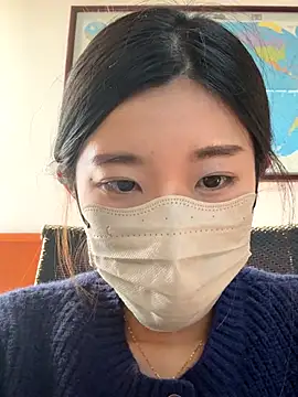 Lulu125216 online show from November 21, 2025, 5:28 am