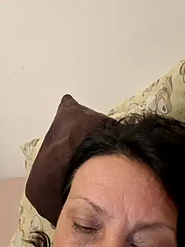 jessyca  online show from November 10, 2025, 10:42 pm