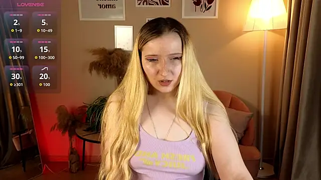 Milana Key online show from September 21, 2025, 9:49 pm