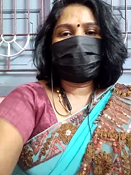 Snapshot of Tamil_Azhaghi25 chatting on June 19, 2026, 6:45 pm Tamil Azhaghi25 online show from June 19, 2026, 6:45 pm