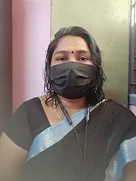 Snapshot of Tamil_Azhaghi25 chatting on June 30, 2026, 5:41 am Tamil Azhaghi25 online show from June 30, 2026, 5:41 am