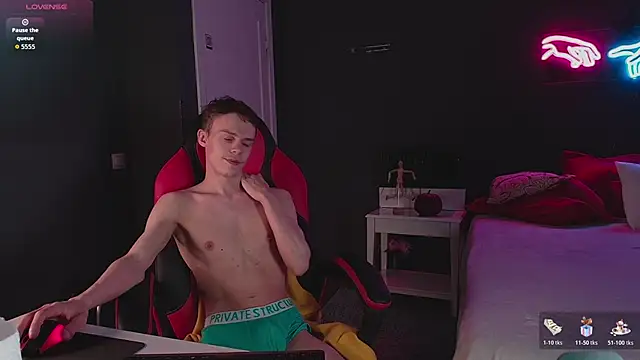 Brad Myles online show from October 22, 2025, 2:39 pm