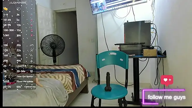 lunna noir online show from November 22, 2025, 7:46 pm