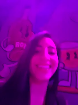 Alicia vellami online show from November 16, 2025, 4:07 am