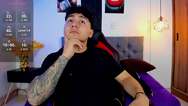 Nicolas James Sc online show from October 31, 2025, 1:45 pm