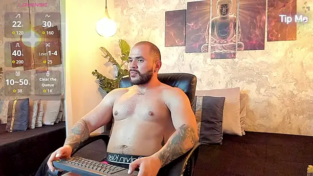Snapshot of Hershell_Fit chatting on October 21, 2025, 7:58 pm Hershell Fit online show from October 21, 2025, 7:58 pm