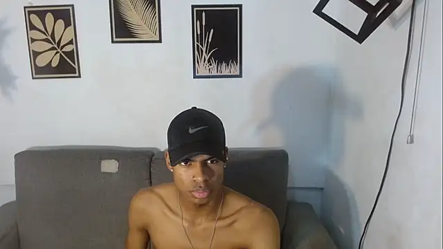 criss zuri online show from September 17, 2025, 7:15 pm