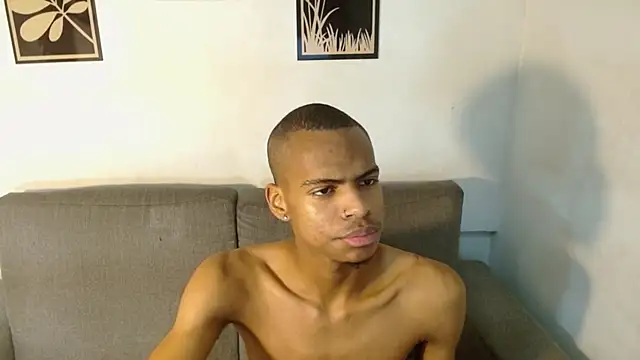 criss zuri online show from October 10, 2025, 11:53 am