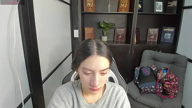 AlliceCopper online show from October 21, 2025, 12:50 pm