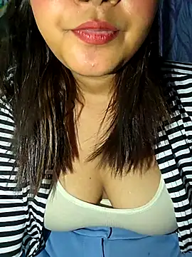 Tasty Crush online show from October 17, 2025, 6:43 pm