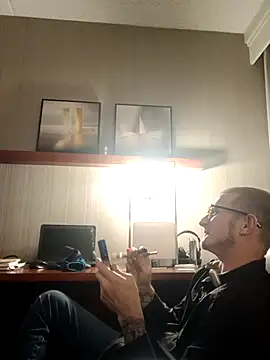 Snapshot of WWGD69 chatting on October 5, 2025, 12:47 pm WWGD69 online show from October 5, 2025, 12:47 pm