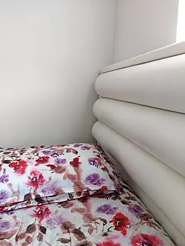 Snapshot of KIMGREY__ chatting on September 28, 2025, 3:17 pm KIMGREY online show from September 28, 2025, 3:17 pm