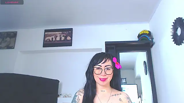 Vicky hotmilf online show from June 25, 2026, 11:04 am
