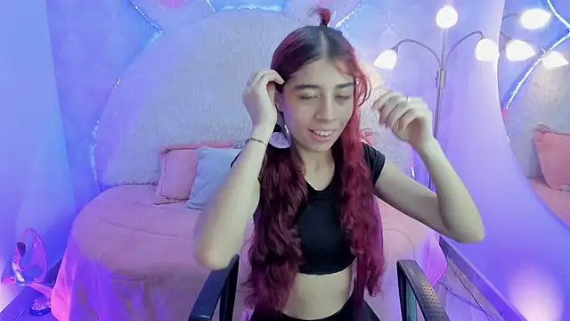 Snapshot of Gaby_louse chatting on October 22, 2025, 12:38 pm Gaby louse online show from October 22, 2025, 12:38 pm