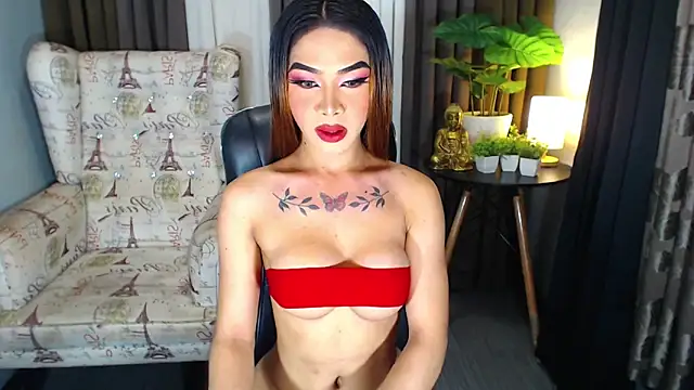 Snapshot of MariaLucyJasminx chatting on October 5, 2025, 6:50 pm MariaLucyJasminx online show from October 5, 2025, 6:50 pm