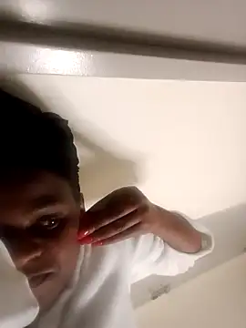 Creamy Chocolatex online show from September 9, 2025, 10:20 pm