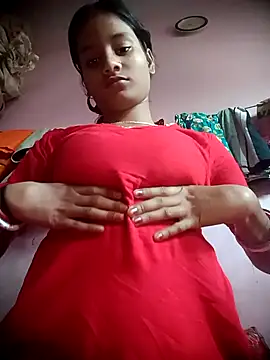 Hot Mayra  online show from November 8, 2025, 5:07 am