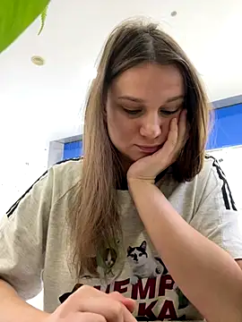 MiniVi online show from September 17, 2025, 6:15 am