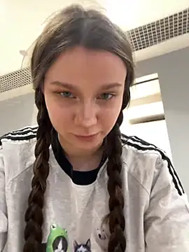 MiniVi online show from September 24, 2025, 8:06 am