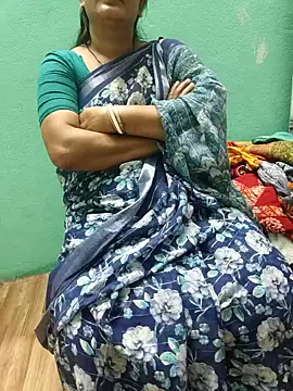 Snapshot of desi_boudi87 chatting on February 28, 2026, 10:49 am desi boudi87 online show from February 28, 2026, 10:49 am