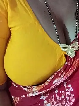 Snapshot of desi_boudi87 chatting on March 1, 2026, 5:09 am desi boudi87 online show from March 1, 2026, 5:09 am