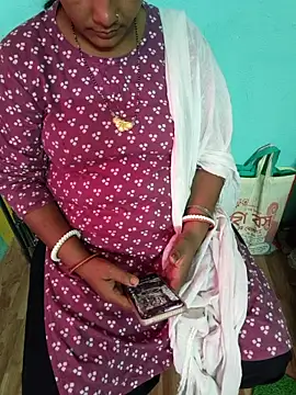 desi boudi87 online show from May 24, 2026, 3:33 am