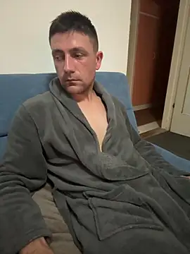 Snapshot of GsprDniel4 chatting on December 20, 2025, 6:26 pm GsprDniel4 online show from December 20, 2025, 6:26 pm