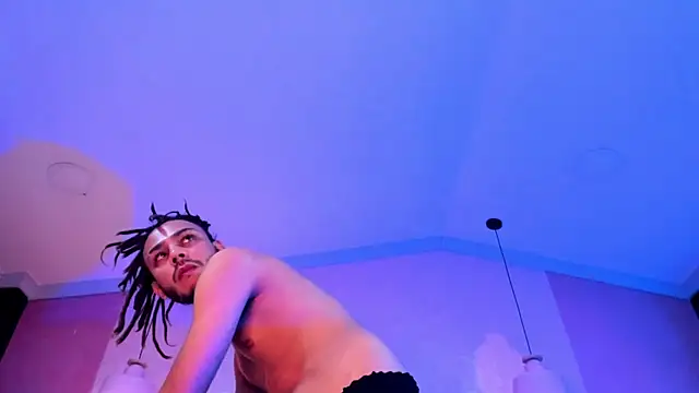 Boss Domiinator online show from November 13, 2025, 3:55 pm