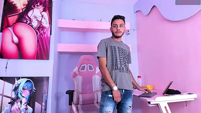 Boss Domiinator online show from June 4, 2026, 12:44 pm