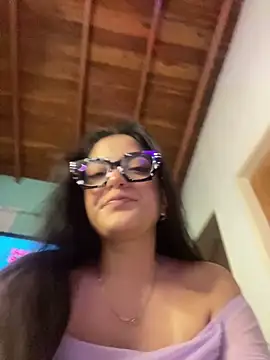 alilith online show from February 5, 2026, 6:23 pm