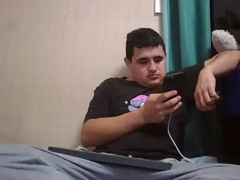 Snapshot of whitsblack chatting on September 21, 2025, 10:44 pm whitsblack online show from September 21, 2025, 10:44 pm