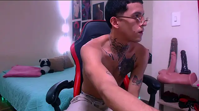 dilan abraham12 online show from March 23, 2026, 4:38 am