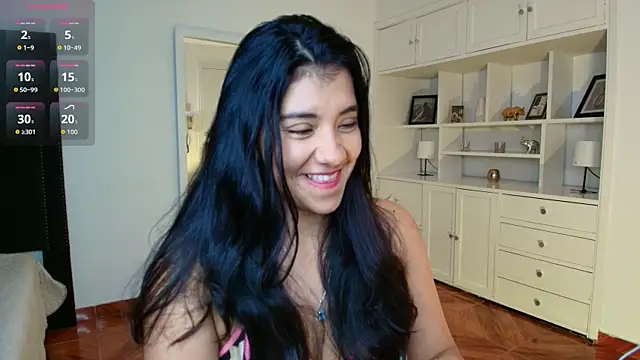 nina moen online show from November 26, 2025, 3:07 am