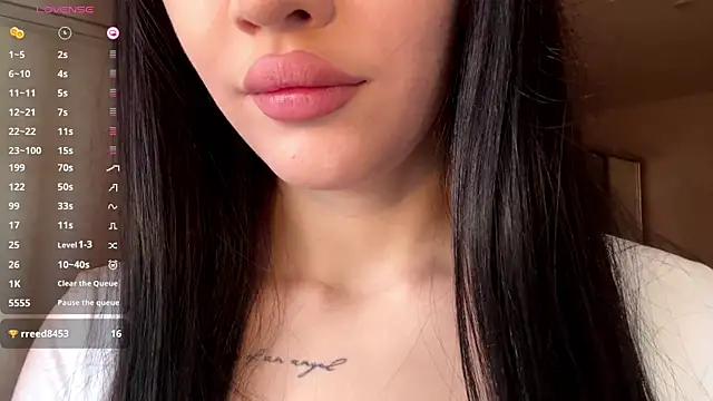 AuraJefcoat online show from April 5, 2026, 12:35 pm