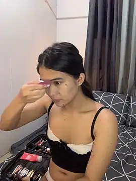 AngelHille online show from December 21, 2025, 12:18 am