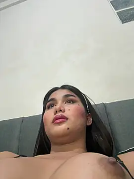 AngelHille online show from April 9, 2026, 6:02 pm